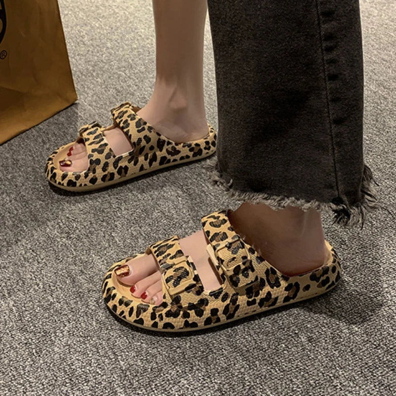 Summer Slippers Women's Leopard Print Platform Slippers Casual Thick Sole Indoor and Outdoor Sandals Couple Beach Shoes 2024